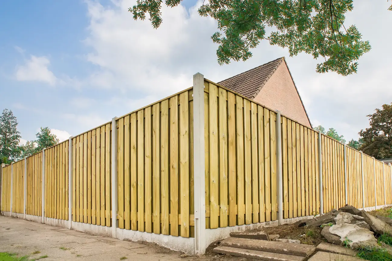Builders Omaha fencing contractors creating expert fencing solutions for your dream property